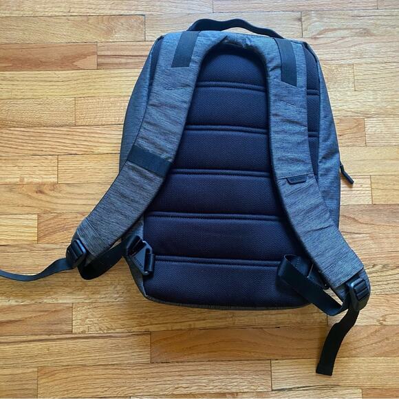 INCASE City Laptop Backpack with Luft branded logo - Picture 5 of 10